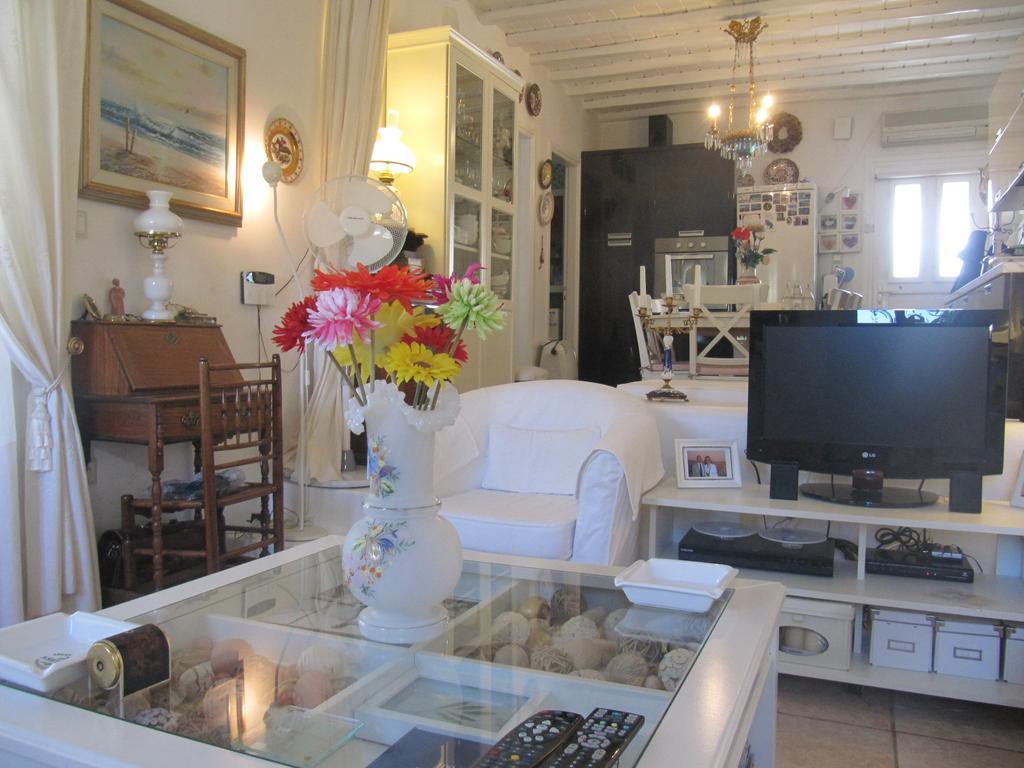 Diles Complex Apartment Орнос Екстериор снимка